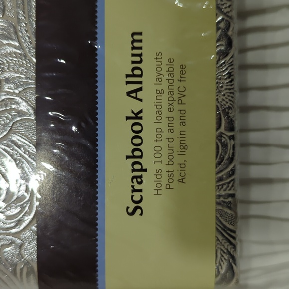 Brand New Recollections Scrapbook Album - Picture 6 of 8